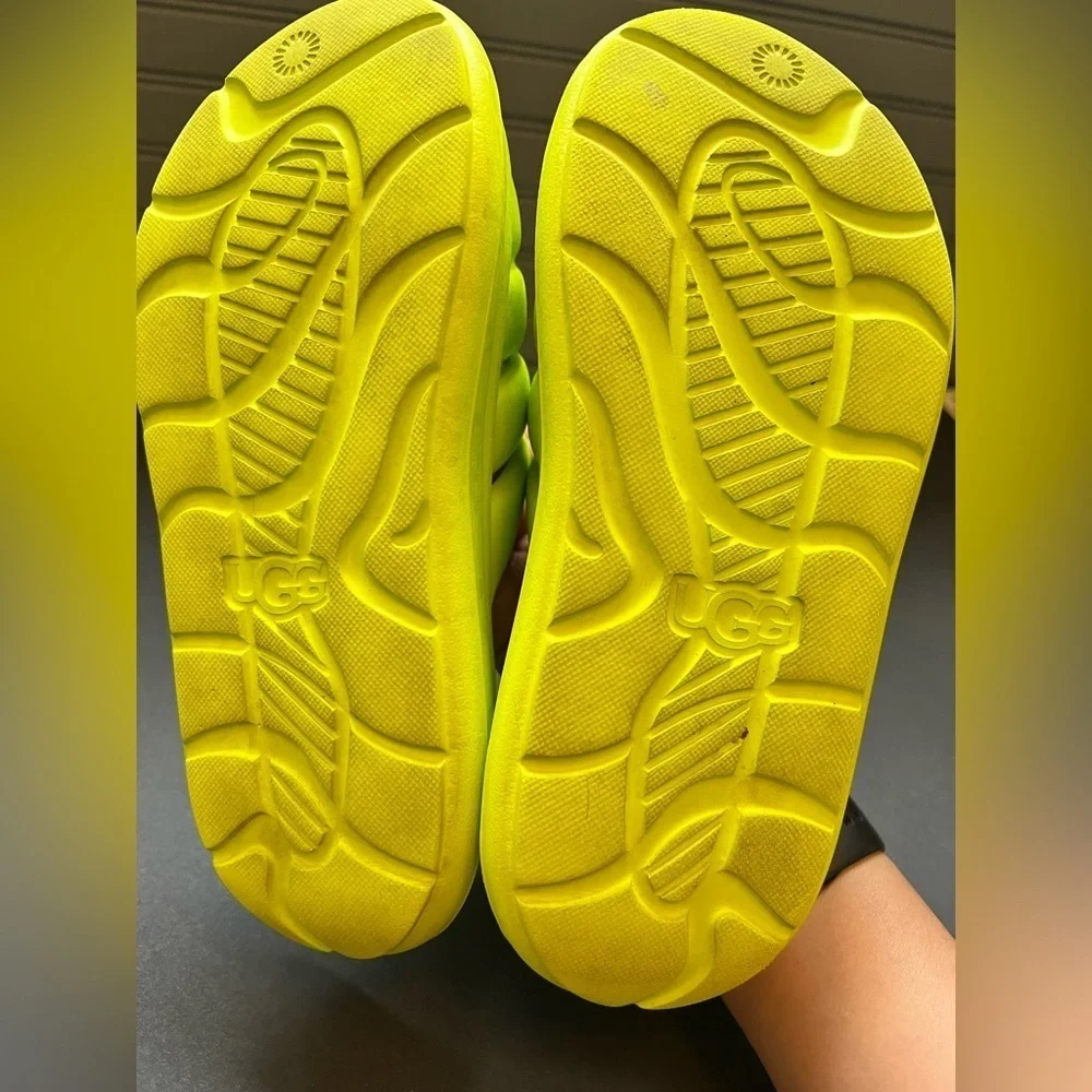 UGG Yellow Sandals with Modern Slide Design size 4